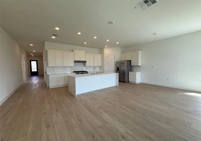 Photo 2 of Single family home for sale at 507 Corniche Cir, Hutto, TX 78634 | MLS# 7114023 | Listing updated on 2026-09-22