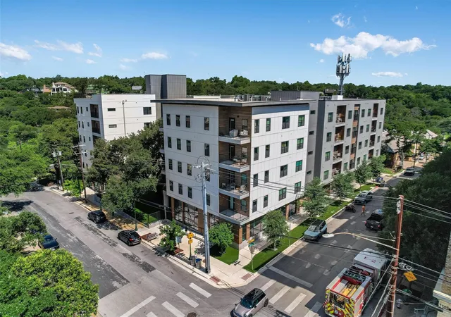 2nd image of 2500 Longview St #318, Austin, TX 78705 | MLS# 7021506