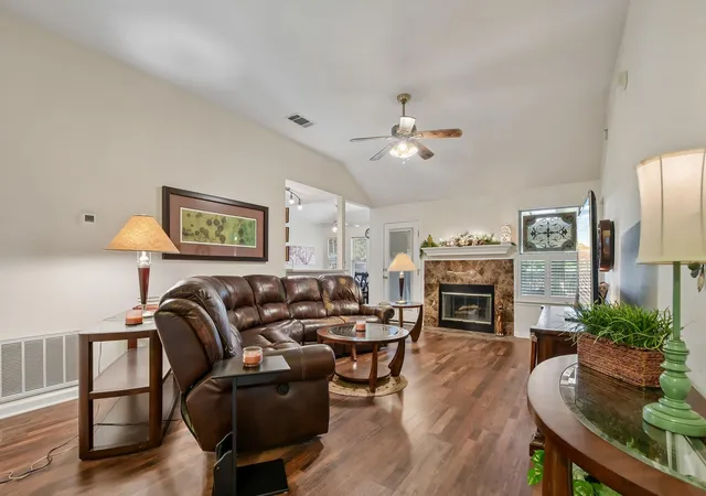 Homes for sale in Leander, TX | 916 Moon Glow Dr, Leander, TX 78641 | MLS# 8689933