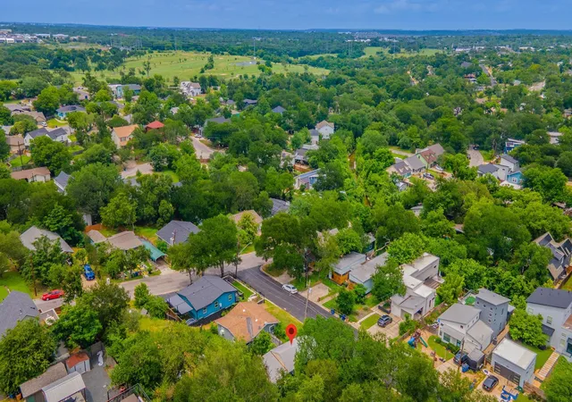 5th image of 1408 Luna St, Austin, TX 78721 | MLS# 3136628