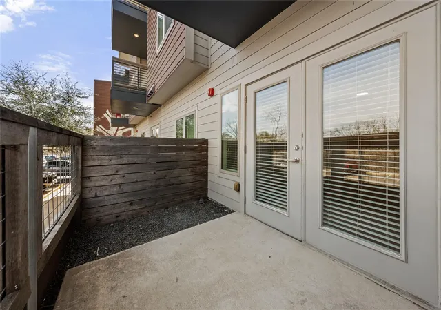 2nd image of 2505 Thornton Rd, Austin, TX 78704