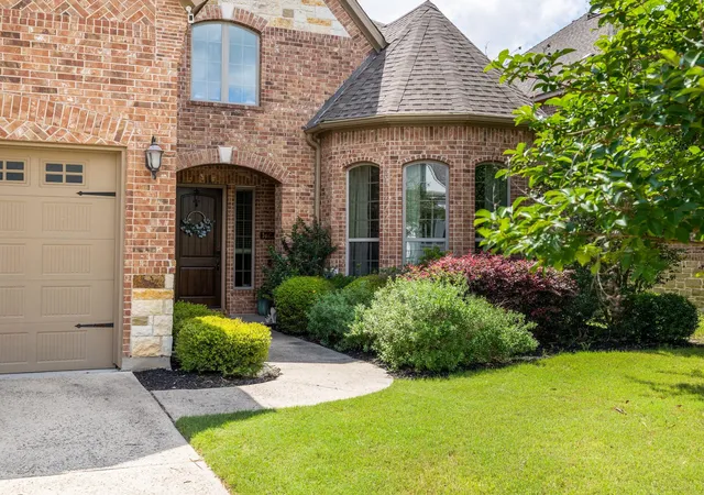 Photo 4 of Single family home for sale at 8808 Flycatcher Ct, Austin, TX 78738 | MLS# 4611623 | Listing updated on 2026-09-01