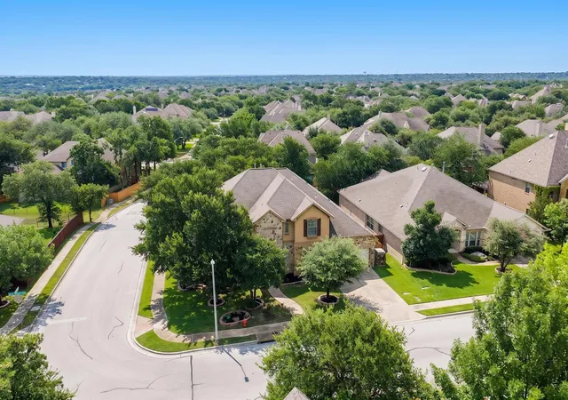 4th image of 114 Saddle Ridge Dr N, Cedar Park, TX 78613 | MLS# 8436652