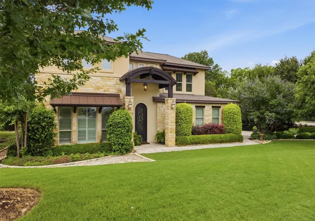 Photo 3 of Single family home for sale at 2719 Springwood Ln, Georgetown, TX 78628 | MLS# 5553742 | Listing updated on 2026-10-07