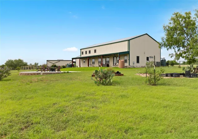 Photo 4 of House for sale at 1293 Pioneer Rd, Seguin, TX 78155 | MLS# 8205434 | Listing updated on 2026-08-18
