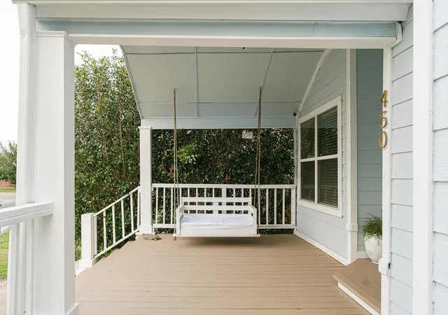 3rd image of 450 Biscayne St, Giddings, TX 78942 | MLS# 4039372