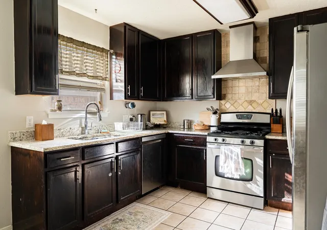 5th image of 450 Biscayne St, Giddings, TX 78942 | MLS# 4039372