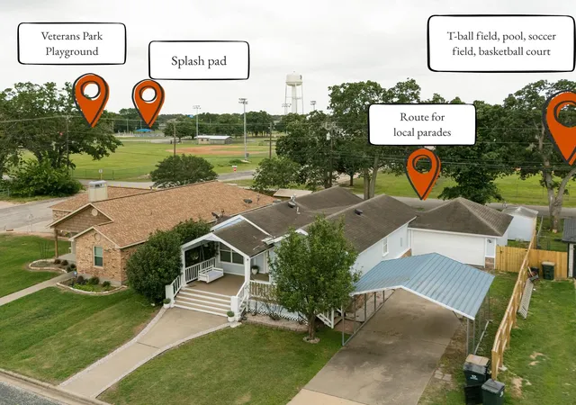 Homes for sale in Giddings, TX | 450 Biscayne St, Giddings, TX 78942 | MLS# 4039372