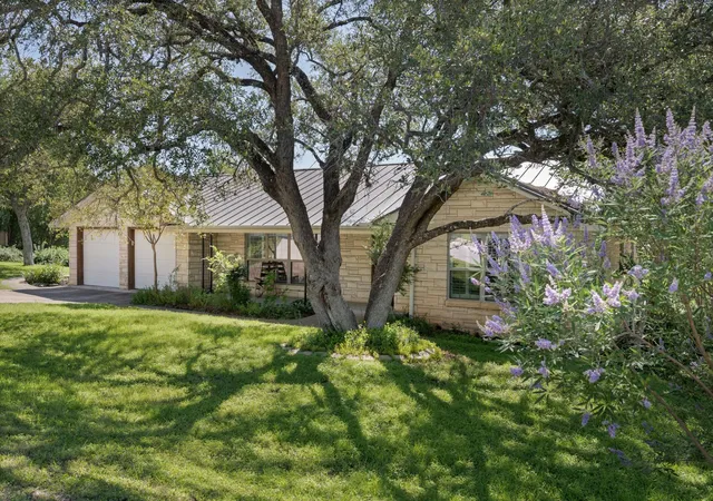 40th image of 401 Crestview Dr, Marble Falls, TX 78654 | MLS# 4283530