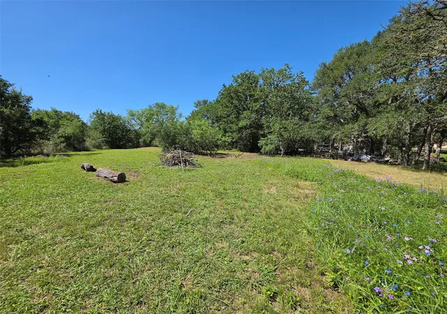 5th image of 113 Valley Ln, Smithville, TX 78957 | MLS# 1115859