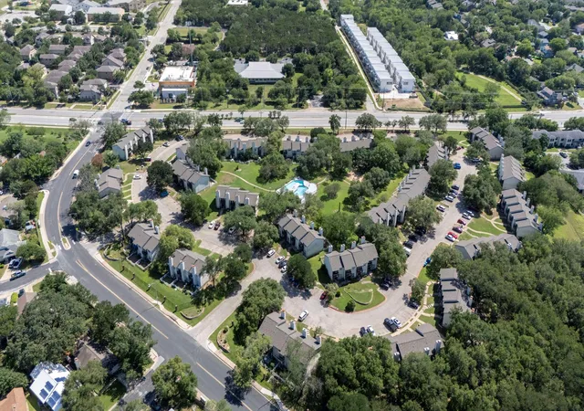 5th image of 1841 River Xing Cir, Austin, TX 78741