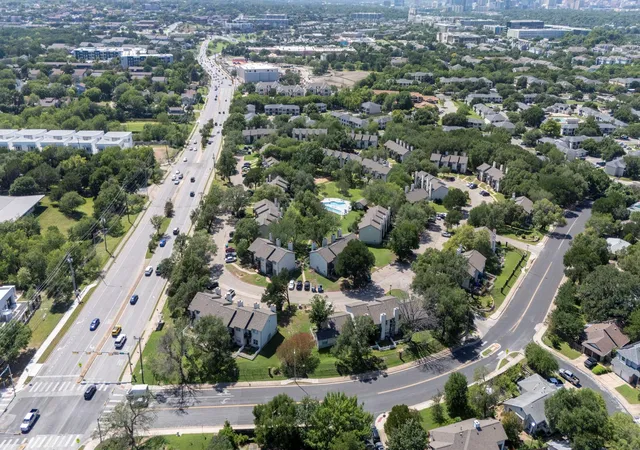 4th image of 1841 River Xing Cir, Austin, TX 78741