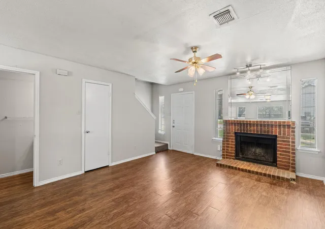 5th image of 1841 River Crossing Cir #B, Austin, TX 78741 | MLS# 3500928