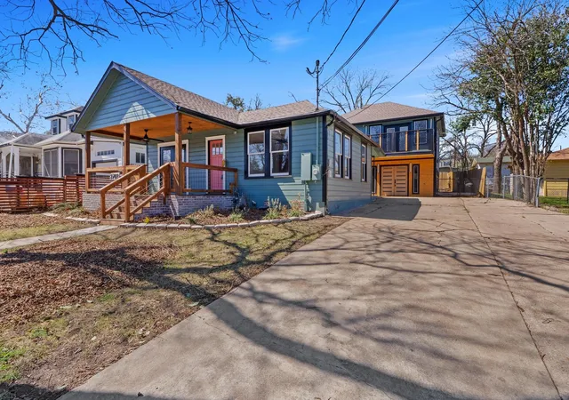 Photo 2 of Single family home for sale at 2702 S 2nd Street #1 & 2, Austin, TX 78704 | MLS# 7018410 | Listing updated on 2026-05-28