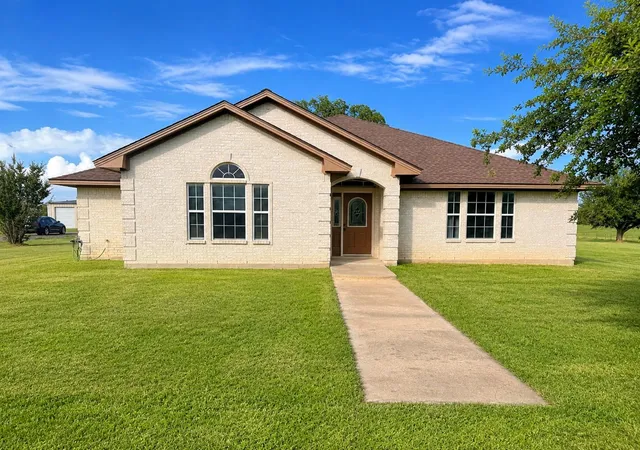 Homes for sale in Rockdale, TX | 972 County Road 335, Rockdale, TX 76567 | MLS# 7695336