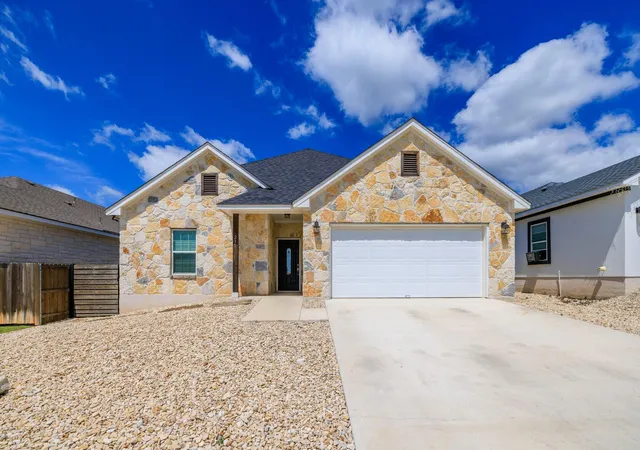 Photo 1 of Single family home for sale at 237 Dudley Way, Fredericksburg, TX 78624 | MLS# 3424599 | Listing updated on 2026-08-24