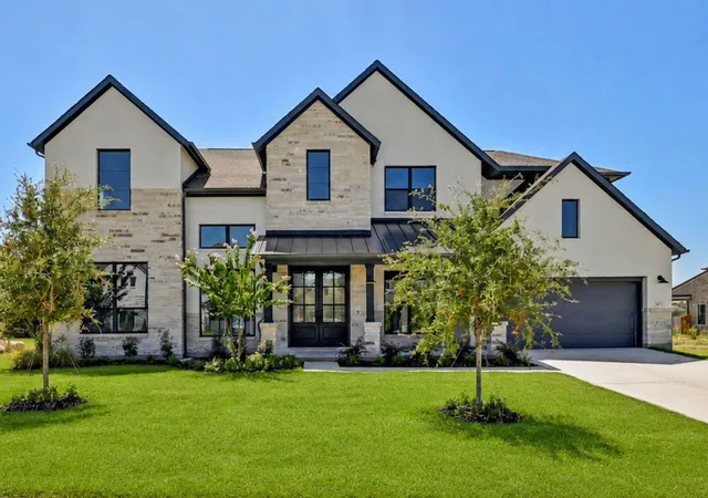 Photo 1 of Single family home for sale at 7425 Desert Needle Dr, Lago Vista, TX 78645 | MLS# 3173097 | Listing updated on 2026-10-04