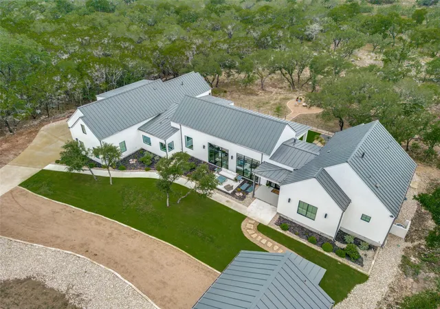 2nd image of 1958 Paradise Pkwy, Canyon Lake, TX 78133 | MLS# 9739159