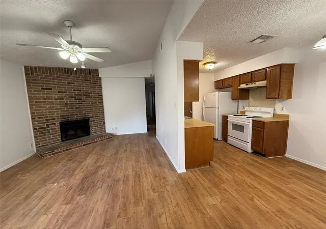 2nd image of 2115 Courtney St, Austin, TX 78745 | MLS# 9194710