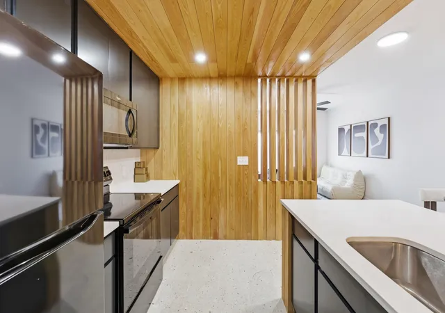 3rd image of 2505 Thornton Rd, Austin, TX 78704
