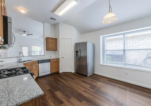 Photo 4 of Single family home for sale at 220 N Crossing Trl, Round Rock, TX 78665 | MLS# 1388990 | Listing updated on 2026-08-13
