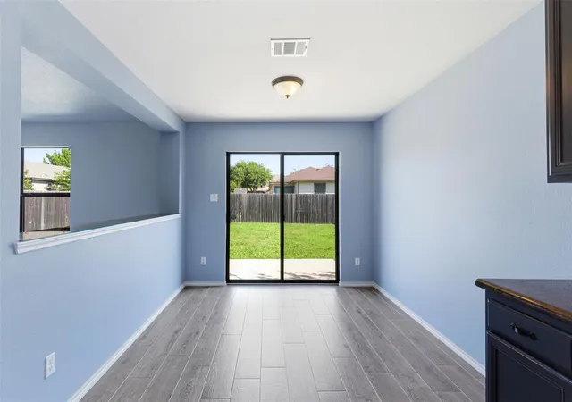 Photo 1 of Single family home for sale at 602 Yosemite Trl, Taylor, TX 76574 | MLS# 5478623 | Listing updated on 2026-09-21