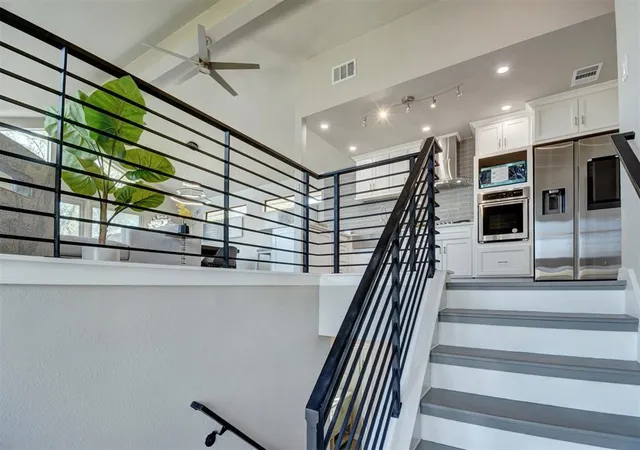 Photo 4 of Single family home for sale at 5001 Pryor Ln, Austin, TX 78734 | MLS# 5439329 | Listing updated on 2026-09-08