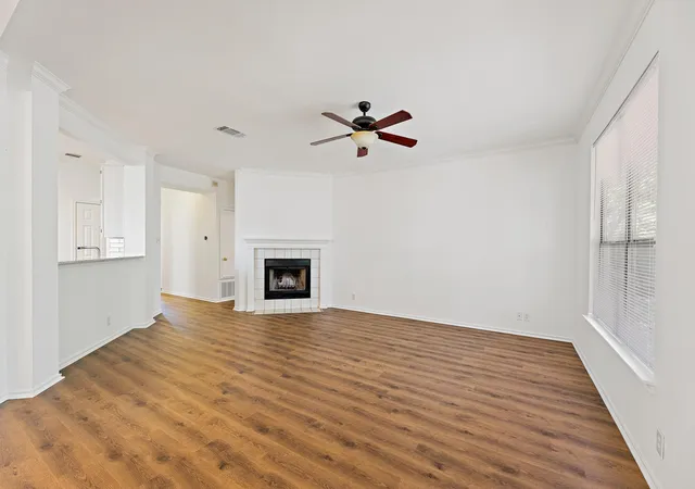 Photo 4 of Single family home for sale at 1605 Azalea Dr, Cedar Park, TX 78613 | MLS# 6234008 | Listing updated on 2026-10-06