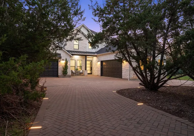 3rd image of 112 Davis Ln, Georgetown, TX 78633 | MLS# 4311978