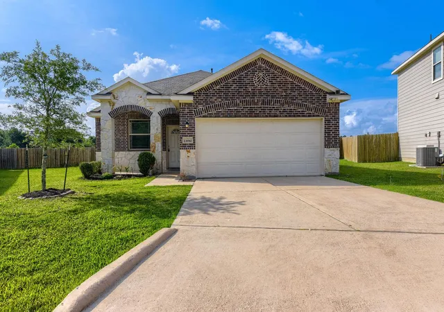 Homes for sale in Cut And Shoot, TX | 13990 Katlin Rd, Cut And Shoot, TX 77306 | MLS# 9817016