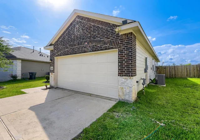 Homes for sale in Cut And Shoot, TX | 13990 Katlin Rd, Cut And Shoot, TX 77306 | MLS# 9817016