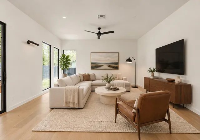 Photo 2 of Single family home for sale at 501 E 50th Street, Austin, TX 78751 | MLS# 4272968 | Listing updated on 2026-10-09