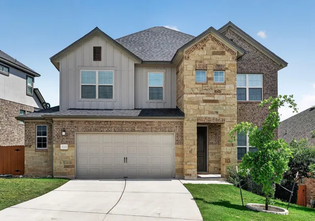 Photo 2 of Single family home for sale at 6312 Empresa Dr, Austin, TX 78738 | MLS# 1949612 | Listing updated on 2026-08-30