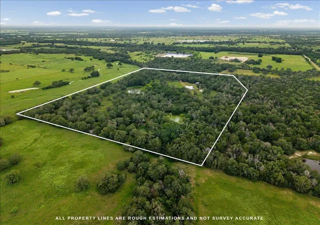 Homes for sale in Flatonia, TX | 608 Whistleville Rd, Flatonia, TX 78941 | MLS# 6872520