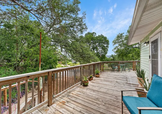 Homes for sale in Spicewood, TX | 1016 Windy Shores Loop, Spicewood, TX 78669 | MLS# 1998133