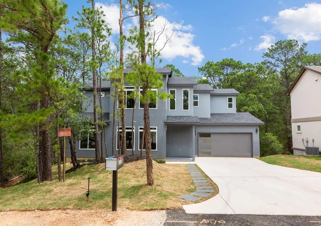 Photo 3 of Single family home for sale at 180 Kaanapali Ln, Bastrop, TX 78602 | MLS# 7753196 | Listing updated on 2026-09-26