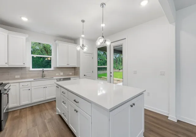image of 1010 Martingale St, Georgetown, TX 78633 | MLS# 7687891
