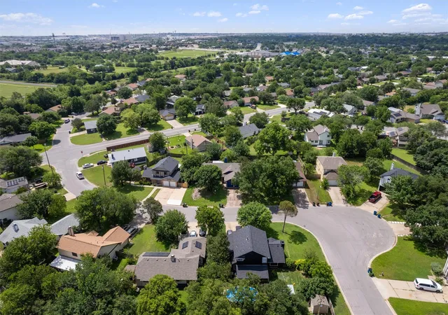 Photo 2 of Single family home for sale at 1520 Clearview Loop, Round Rock, TX 78664 | MLS# 6614486 | Listing updated on 2026-10-07