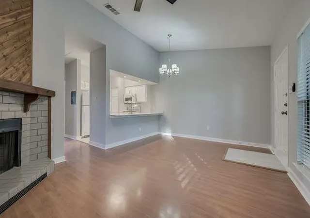 3rd image of 2901 San Jacinto Blvd, Austin, TX 78705