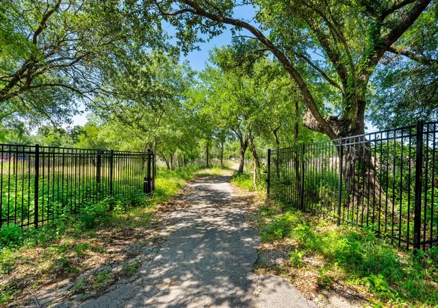 2nd image of 13560 Rocky Ln, Belton, TX 76513 | MLS# 2797354