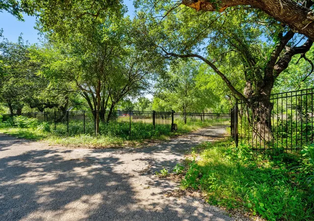 3rd image of 13560 Rocky Ln, Belton, TX 76513 | MLS# 2797354