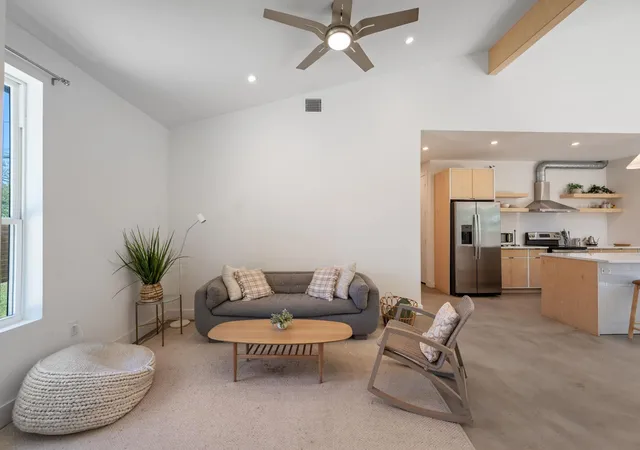Listing Photo 5 - Condo for sale in building located at 508 Capitol Dr, Austin, TX 78753 - Unit #1
