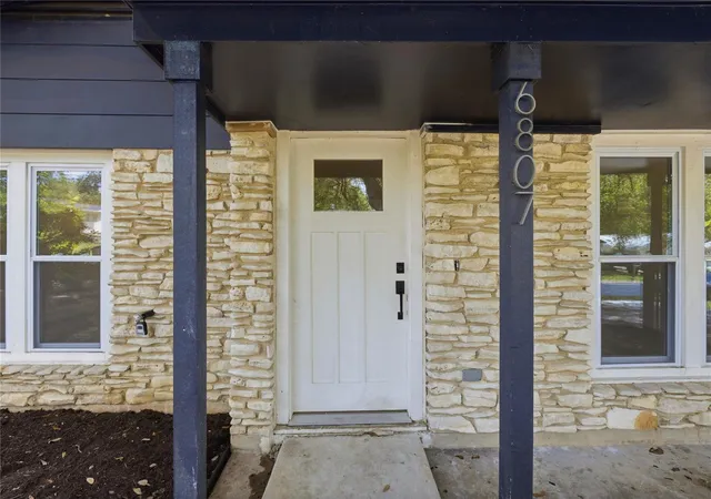 3rd image of 6807 La Salle Dr, Austin, TX 78723 | MLS# 2280221