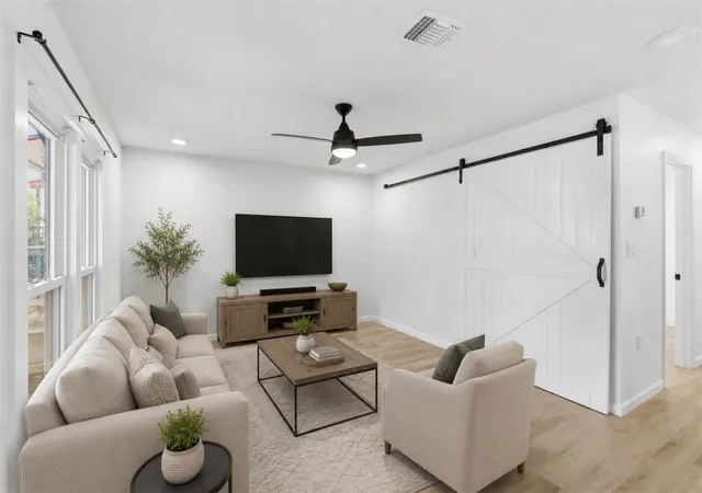 4th image of 6807 La Salle Dr, Austin, TX 78723 | MLS# 2280221
