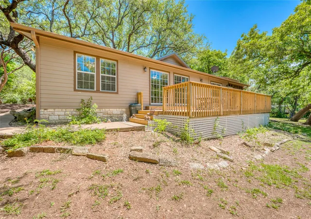 Homes for sale in Kingsland, TX | 113 Red Bird Dr, Kingsland, TX 78639 | MLS# 5732094