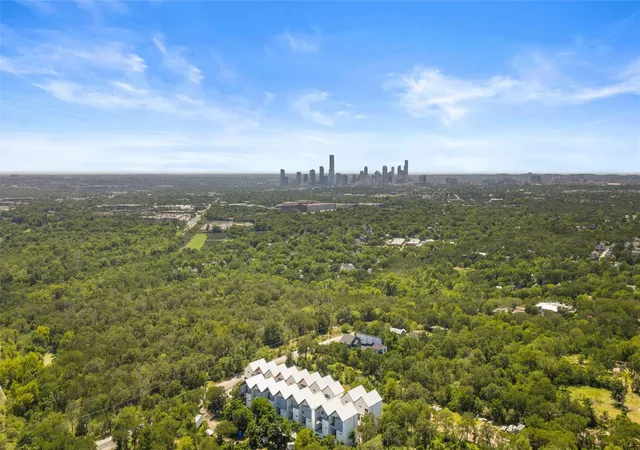 Photo 3 of Condo for sale at 5912 Harold Ct #106, Austin, TX 78721 | MLS# 7079541 | Listing updated on 2026-07-09