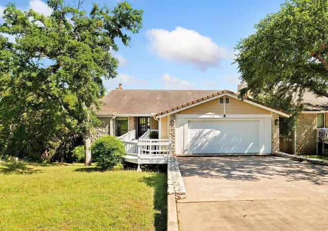 Homes for sale in Horseshoe Bay, TX | 310 Dogie Dr #A, Horseshoe Bay, TX 78657 | MLS# 6754690