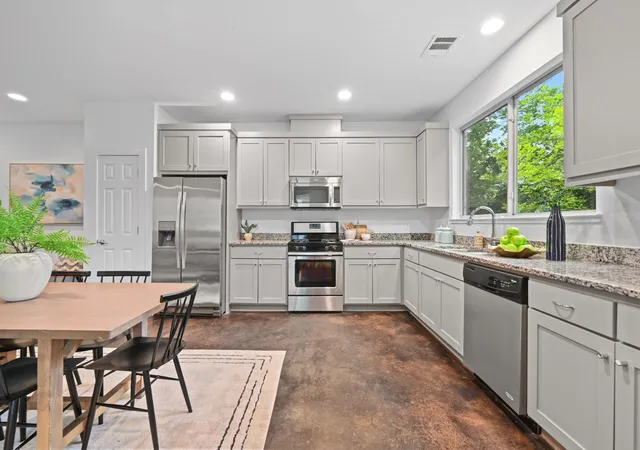 3rd image of 3306 Thomas Kincheon St, Austin, TX 78745 | MLS# 9082248
