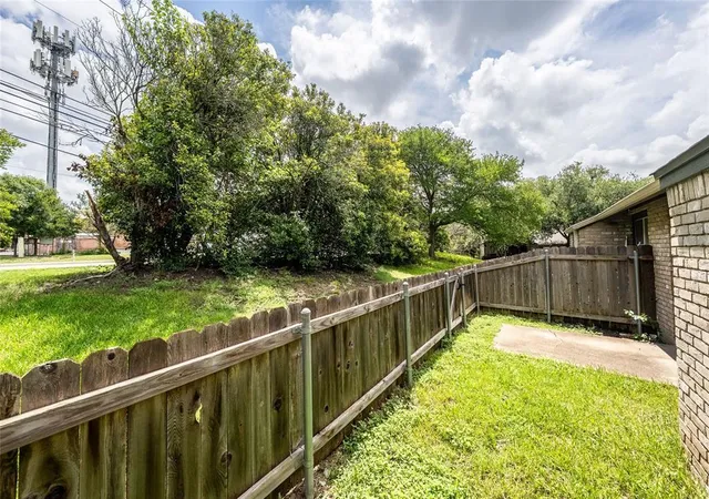 Photo 2 of Condo for sale at 1015 E Yager Ln #84, Austin, TX 78753 | MLS# 3992888 | Listing updated on 2026-08-27