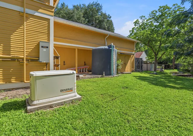 39th image of 1232 Spruce St, Lockhart, TX 78644 | MLS# 3120139